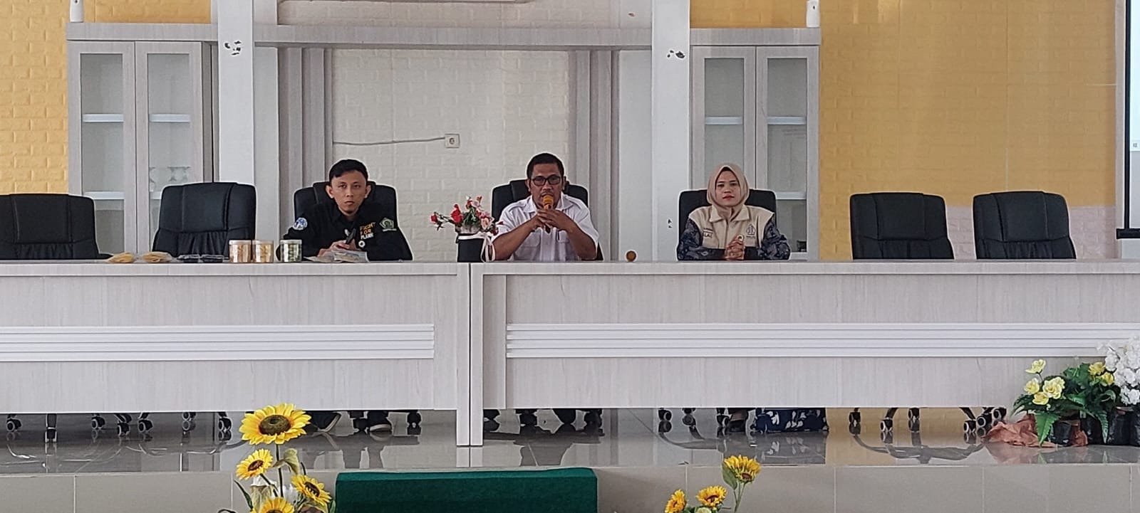 Sosialisasi Kewajiban Sertifikasi Halal bagi UMKM di Kabupaten Indragiri Hulu pada Bimtek PKP Industri Rumah Tangga Pangan
